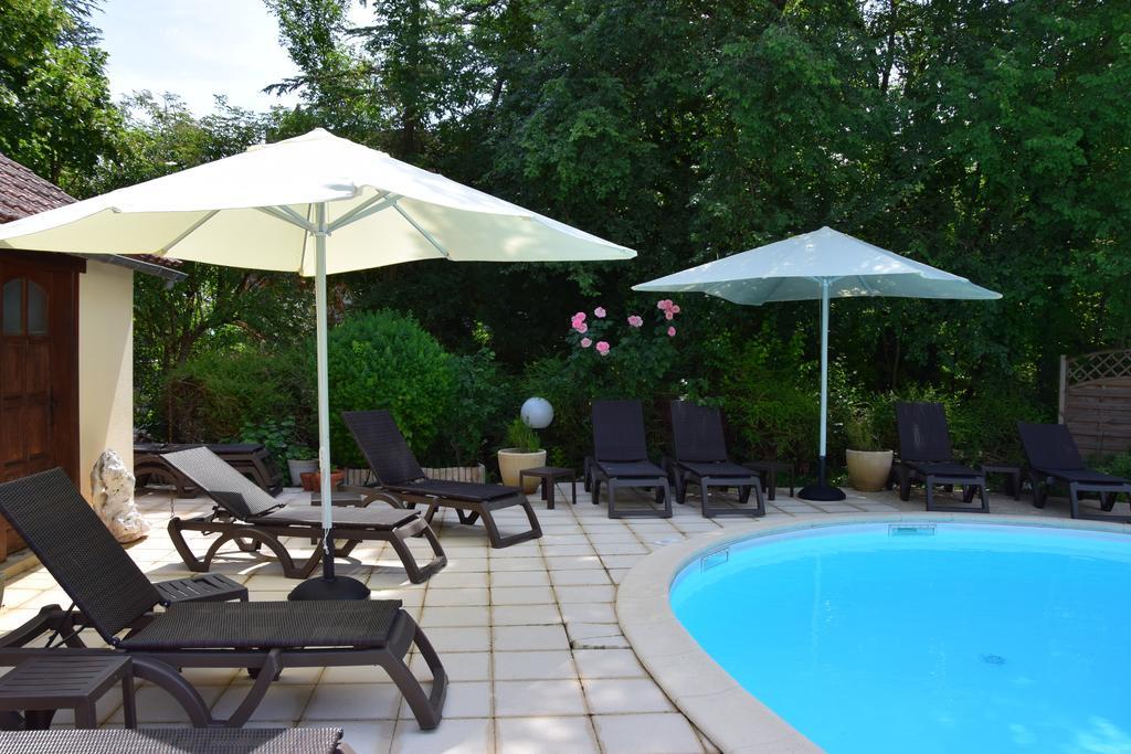 Le Petit Relais Hotel Calès Exterior foto